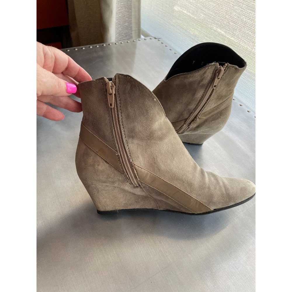 Pre-owned Robert Clergerie Gray Suede Ankle Booties Wedge SZ 7 Made in France - Picture 4 of 9